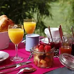 Hotell Restaurant Le Colibri 2*